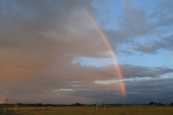 夕陽と虹（小見野地区）.jpg